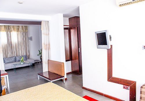 Maxlot Hotel アクラ エクステリア 写真